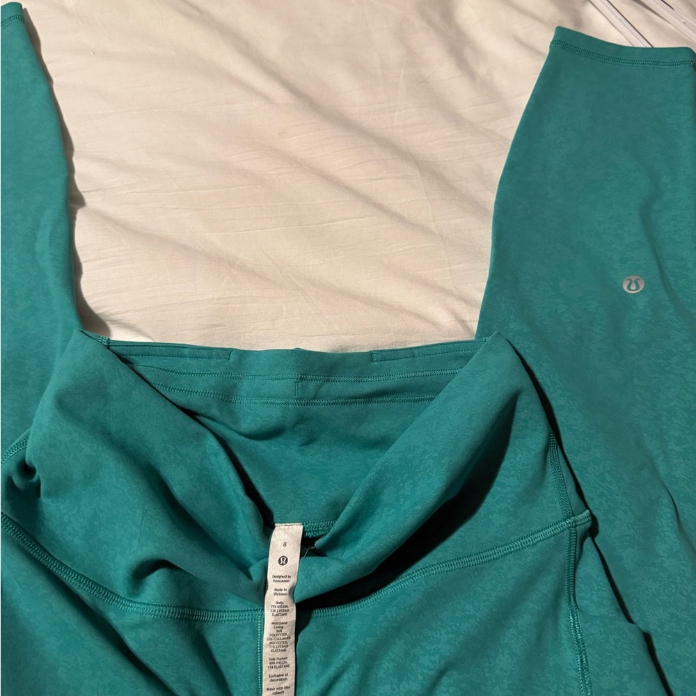 Lululemon size 8 wunder train leggings
